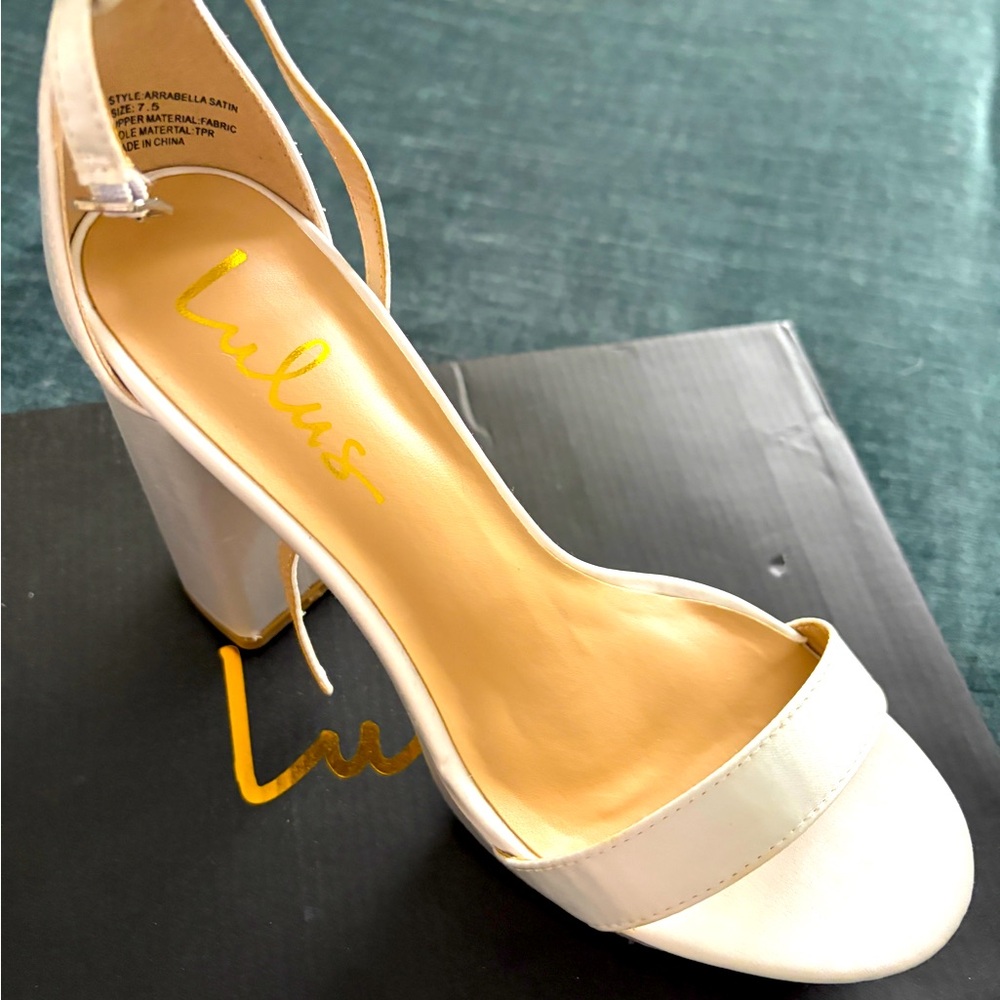 New white sandals satin size 7.5